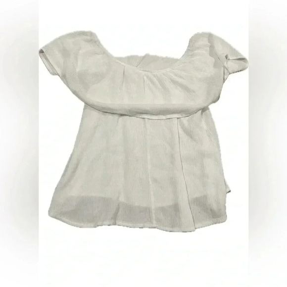 Tops - Women’s white sleeveless puff chest festival prairie elegant old money